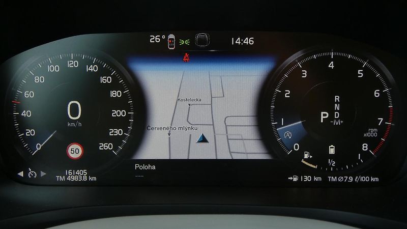 Volvo V60 B4 FWD Momentum Pro Auto - fotka 13 z 24