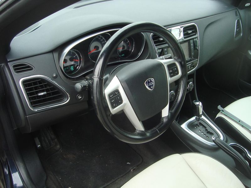 Lancia Flavia (2012) 2,4 cabrio - fotka 9 z 14