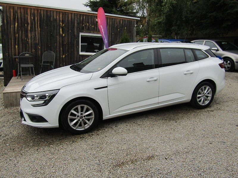 Renault Mégane (2019) 1.3 TCe  AUTOMAT - fotka 2 z 46