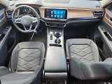 Volkswagen Atlas (2024) Auto na cestě - náhled 8