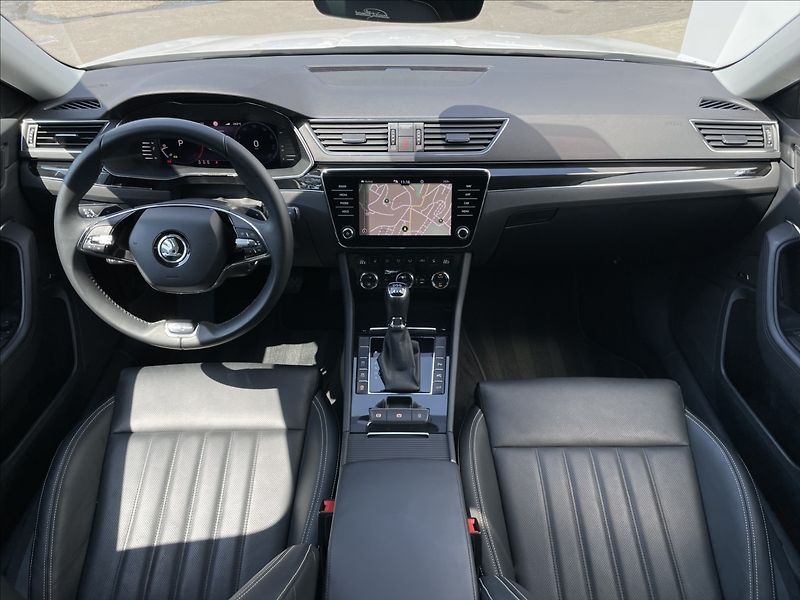 Škoda Superb 2,0 DSG 4x4 L&K LEDmatrix+360° - fotka 6 z 25