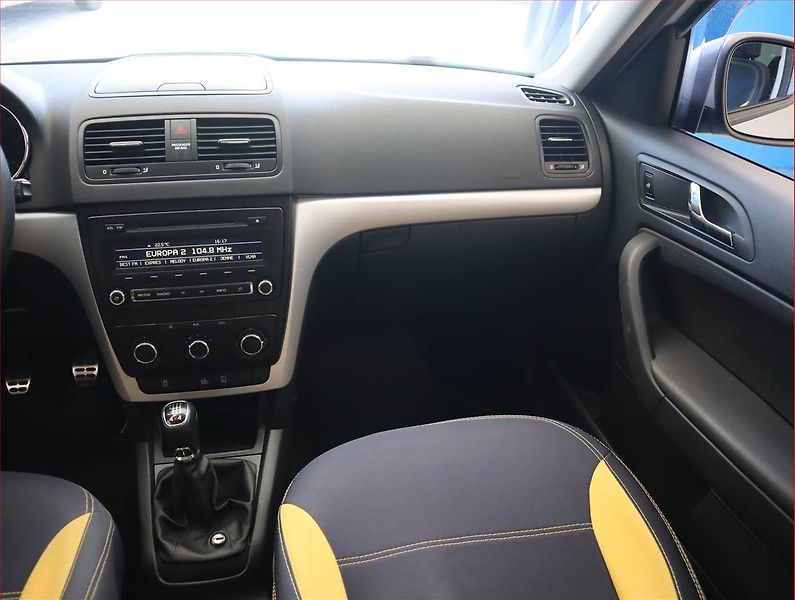 Škoda Yeti (2014) 2.0 TDI, 4X4, Tempomat - fotka 8 z 17