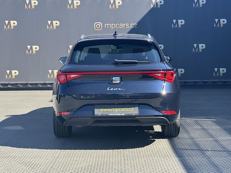 Seat Leon (2022) 1.5eTSi DSG Xcellence DPH RZV - fotka 8 z 50