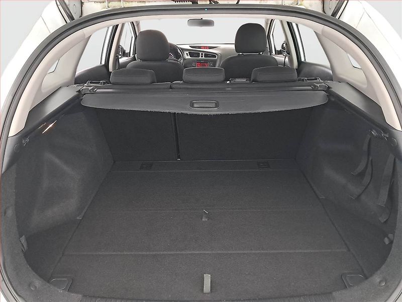 Kia Ceed (2013) 1.6 GDI, ČR,1.maj, Serv.kniha - fotka 13 z 16