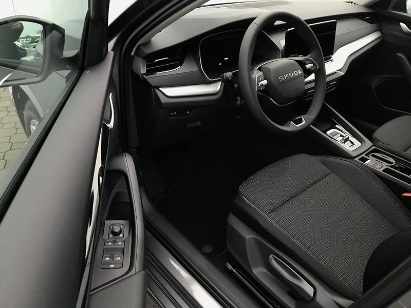 Škoda Octavia (2026) Classic 7DSG m-HEV 1,5TSI - fotka 3 z 6