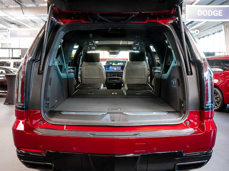 Cadillac Escalade (2026) 6.2 ESV Sport Platinum 2026 - fotka 9 z 50