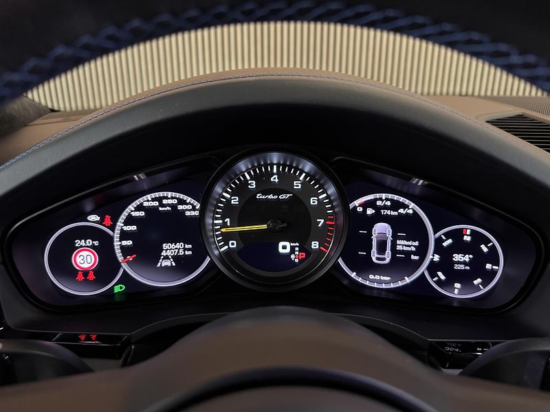 Porsche Cayenne Turbo GT PCCB Burmester Záruka - fotka 25 z 44