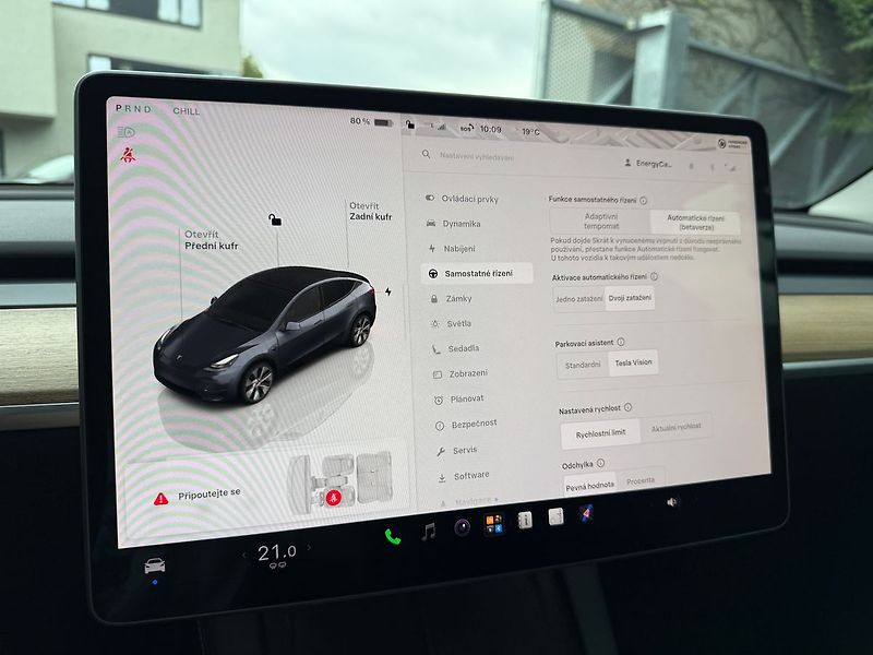 Tesla Model Y Long Range AWD 20´ - fotka 21 z 40