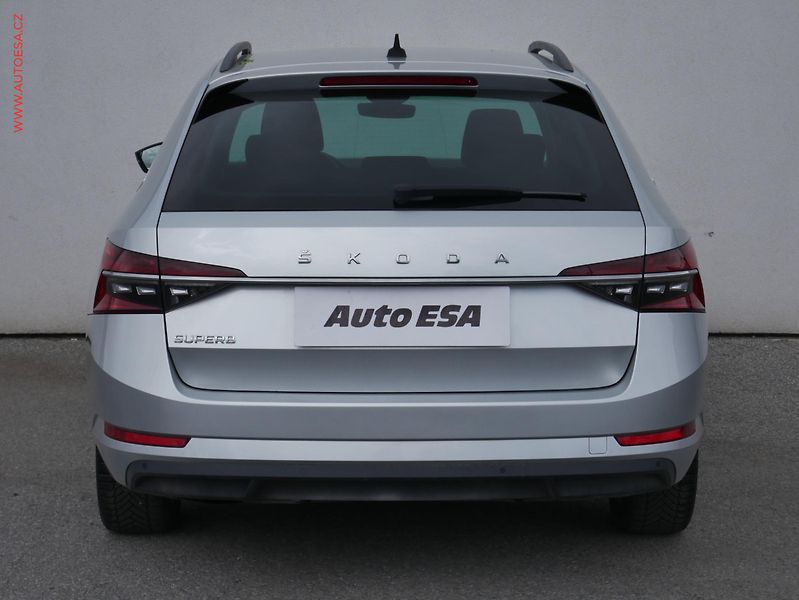 Škoda Superb (2020) 2.0 TDi, Ambition, LED, navi - fotka 5 z 23