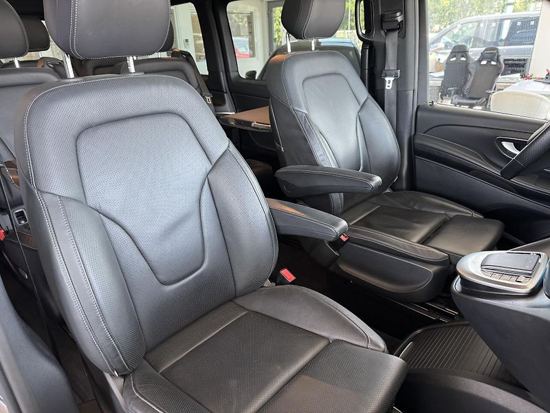 Mercedes-Benz Třídy V (2022) V300d 4M LREZERVACE - fotka 30 z 38