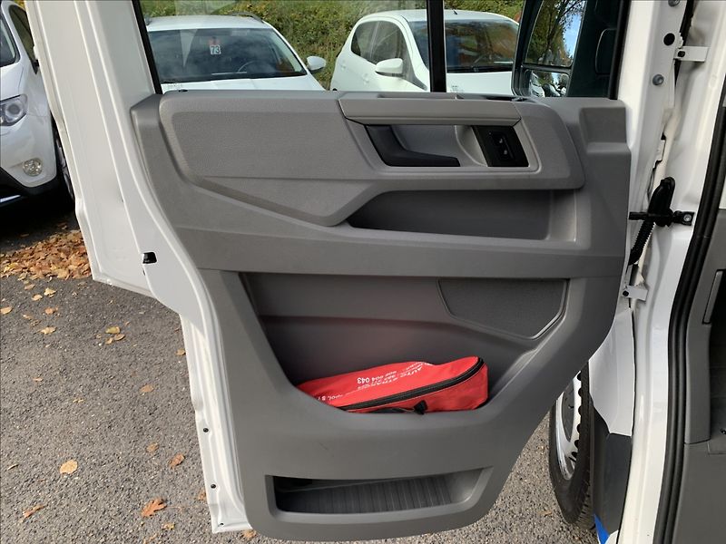 Volkswagen Crafter 2,0 TDI,1.MAJ,ČR,SERVISKA - fotka 11 z 15
