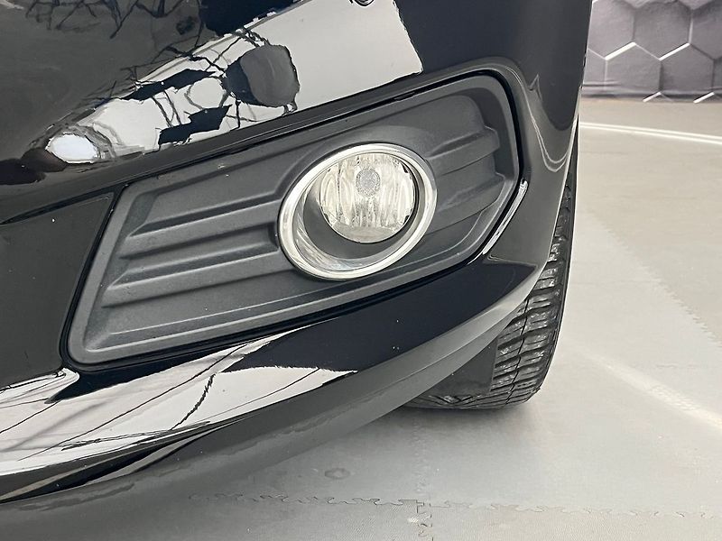 Ford S-MAX 2.0 EB Titanium manuál 7 míst - fotka 39 z 63