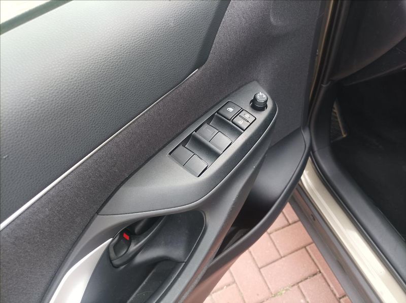 Toyota Yaris Cross 1,5 Comfort - fotka 9 z 18