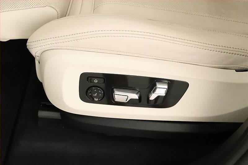 BMW X5 (2025) xDrive30d - fotka 22 z 23