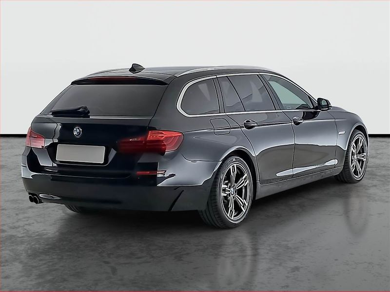 BMW Řada 5 (2014) 525d xDrive, 4X4, Automat - fotka 5 z 24