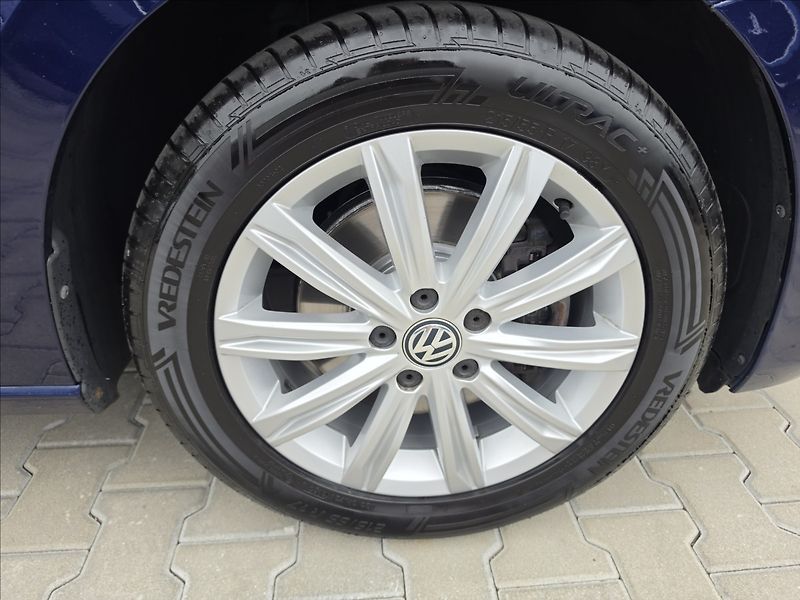 Volkswagen Touran 1,4 TSi 110KW DSG Highline 7MÍ - fotka 45 z 50