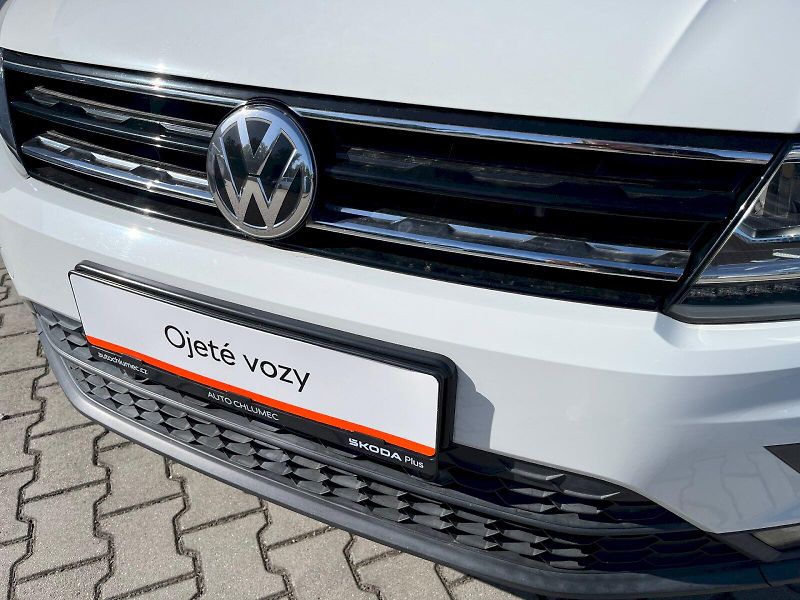 Volkswagen Tiguan (2019) 2.0 TSI DSG 4Motion - fotka 11 z 32