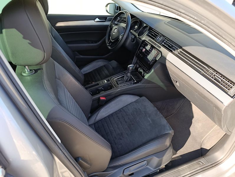 Volkswagen Passat 2.0TDI DSG ČR 1. MAJITEL DPH - fotka 17 z 30