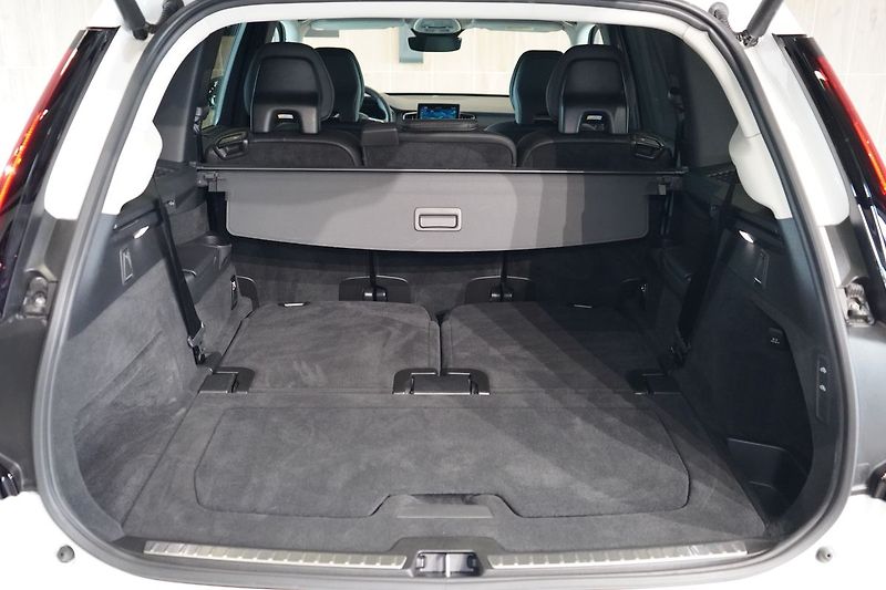 Volvo XC90 B5 PLUS Bright, Vzduch, 360° - fotka 14 z 50