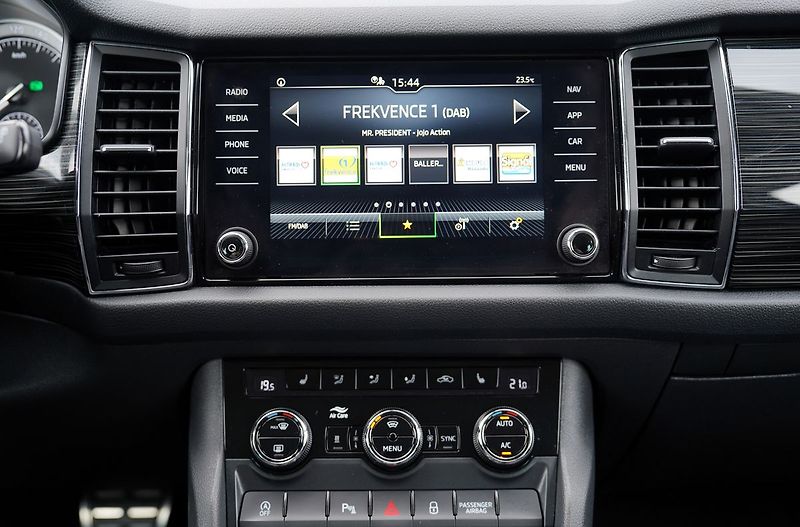 Škoda Kodiaq 2.0 TDI DSG 4x4/147 Kw/ČR - fotka 41 z 45