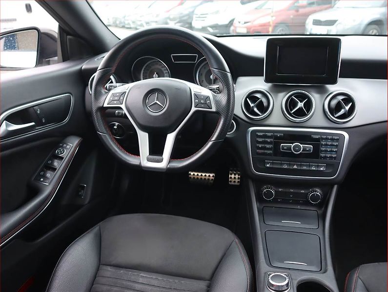 Mercedes-Benz CLA (2013) AMG Paket 180, Automat, Kůže - fotka 7 z 19