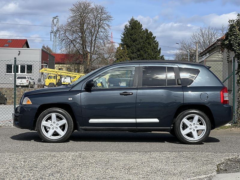 Jeep Compass 2.0CRD LIMITED 4x4 KŮŽE NAVI - fotka 4 z 44