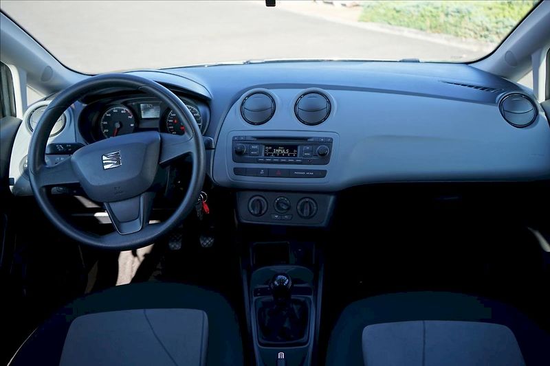 Seat Ibiza (2014) TSI 77 kW Reference - fotka 8 z 25
