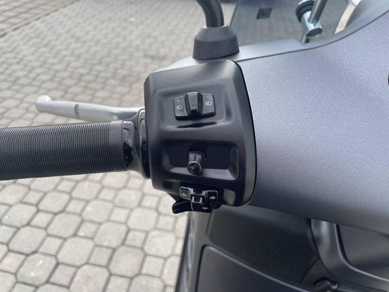 Vespa (2025) GTS 310 Super Sport EU5+ - fotka 10 z 11