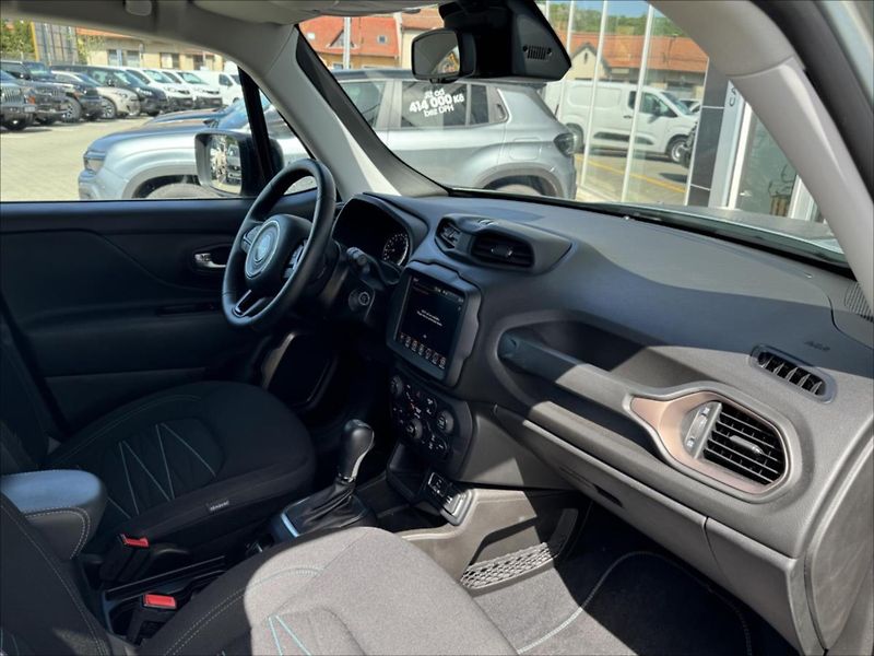 Jeep Renegade 1,5 e-Hybrid S FWD  Limited - fotka 9 z 14