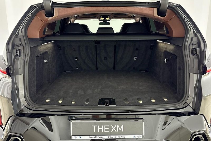 BMW XM 50e - fotka 25 z 26