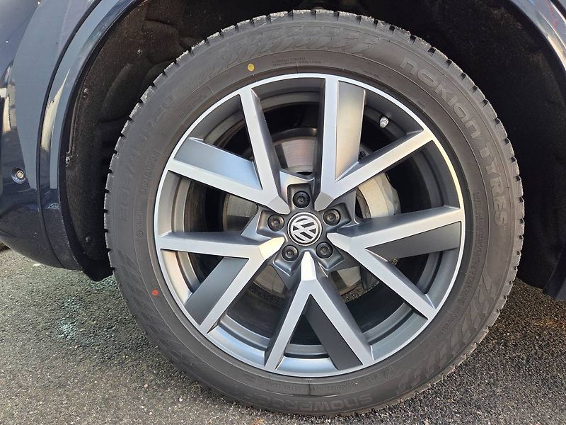 Volkswagen Touareg (2024) 3.0 TDI DSG - fotka 50 z 51