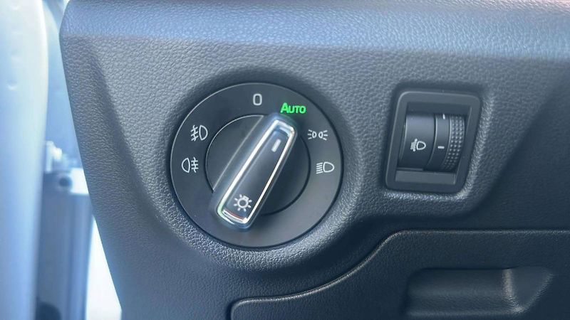 Škoda Kamiq Top Selection 1,0TSI 85kW DSG/ - fotka 20 z 27
