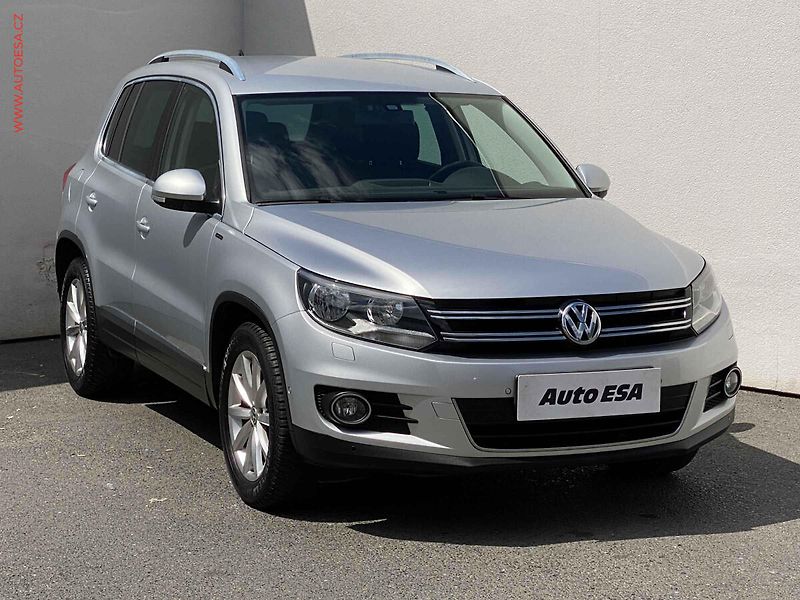 Volkswagen Tiguan (2015) 1.4 TSi, Lounge, navi - fotografie inzerátu