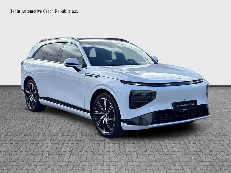 Xpeng G9 (2026) AWD Performance Pro - fotka 14 z 14