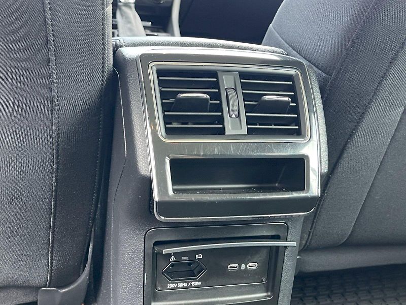 Škoda Superb (2021) 2.0 TDI 147 kW DSG 4x4 Style P - fotka 28 z 35