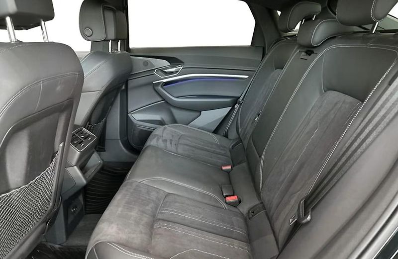 Audi Q8 e-tron SB 50 Q Kamera Vzduch Matrix - fotka 21 z 22