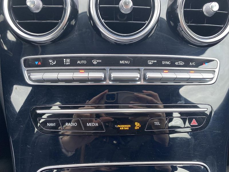 Mercedes-Benz Třídy C C 200d kombi automat - fotka 25 z 27