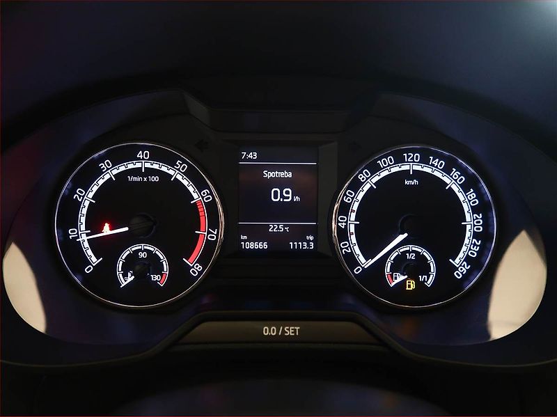 Škoda Octavia (2017) Ambition 1.4 TSI, Tempomat - fotka 11 z 16
