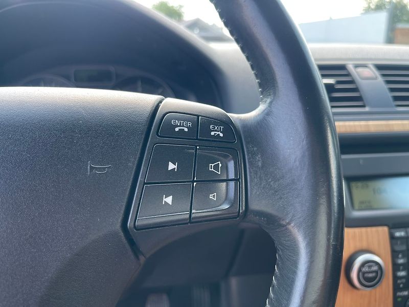 Volvo V50 1.6D 80kW*KŮŽE*VÝHŘEV*HANDSFRE - fotka 26 z 30
