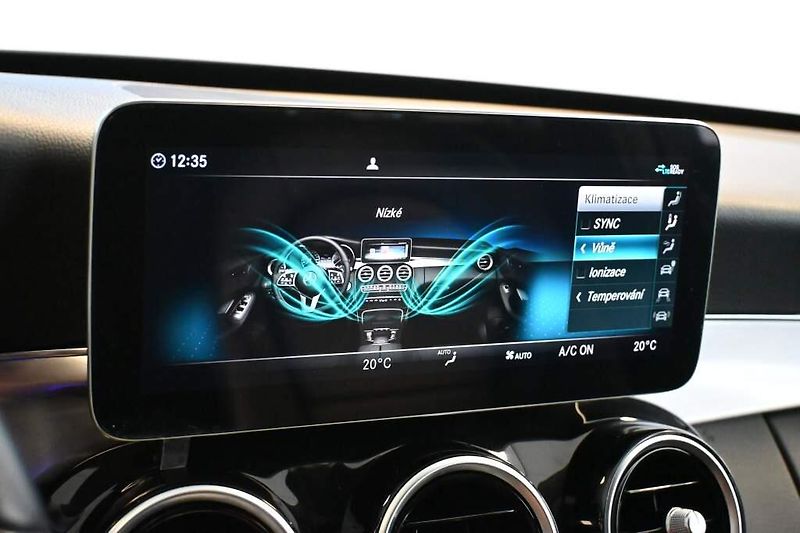 Mercedes-Benz Třídy C (2020) 2.0 300 DE T 9G-TRONIC LED 360 - fotka 26 z 47