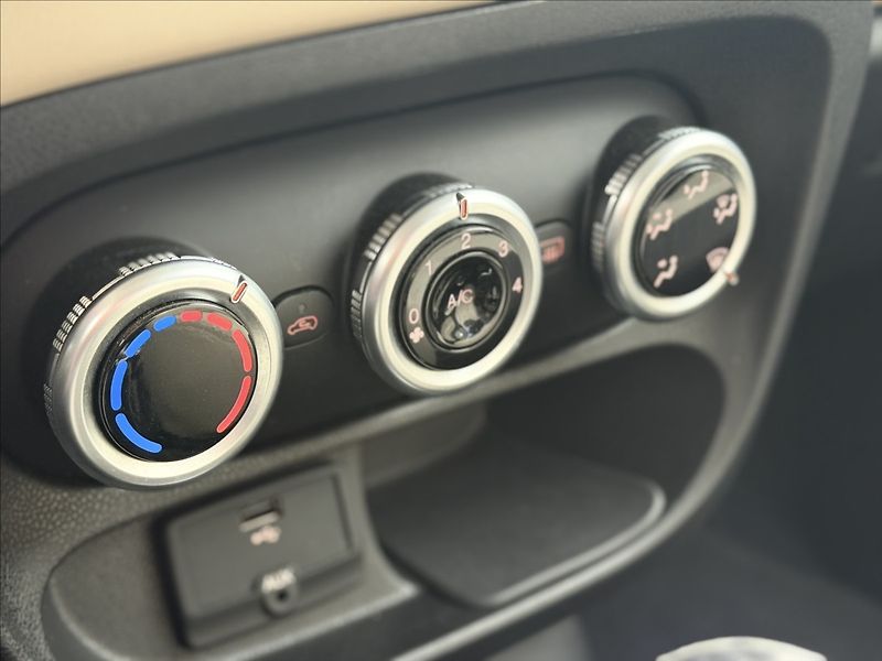 Fiat 500L i 77kW KLIMA - fotka 14 z 28