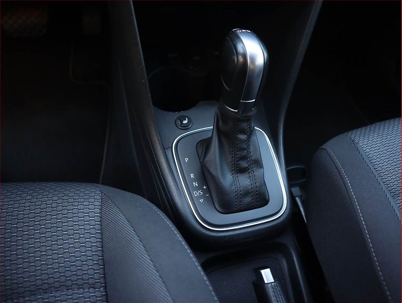 Volkswagen Polo (2016) 1.2 TSI, Automat, Tempomat - fotka 13 z 21