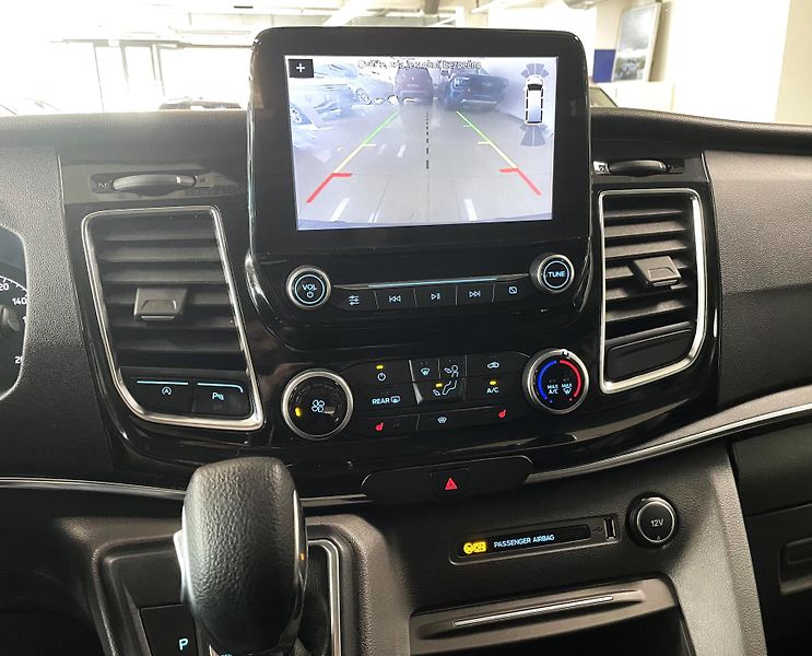Ford Tourneo Custom Titanium L1 125kW AT, ČR - fotka 19 z 29