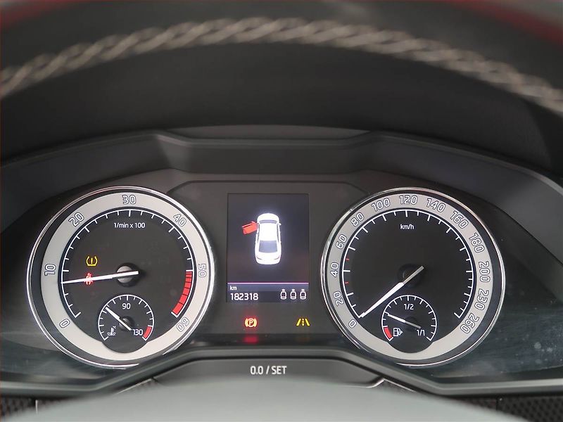 Škoda Superb (2018) Sportline 2.0 TDI, Serv.kniha - fotka 11 z 18