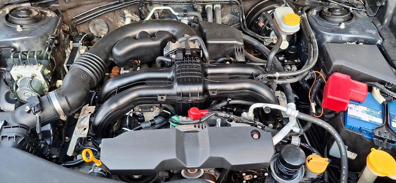 Subaru Forester 2.0 benzin 110 kw 4x4 - fotka 26 z 43