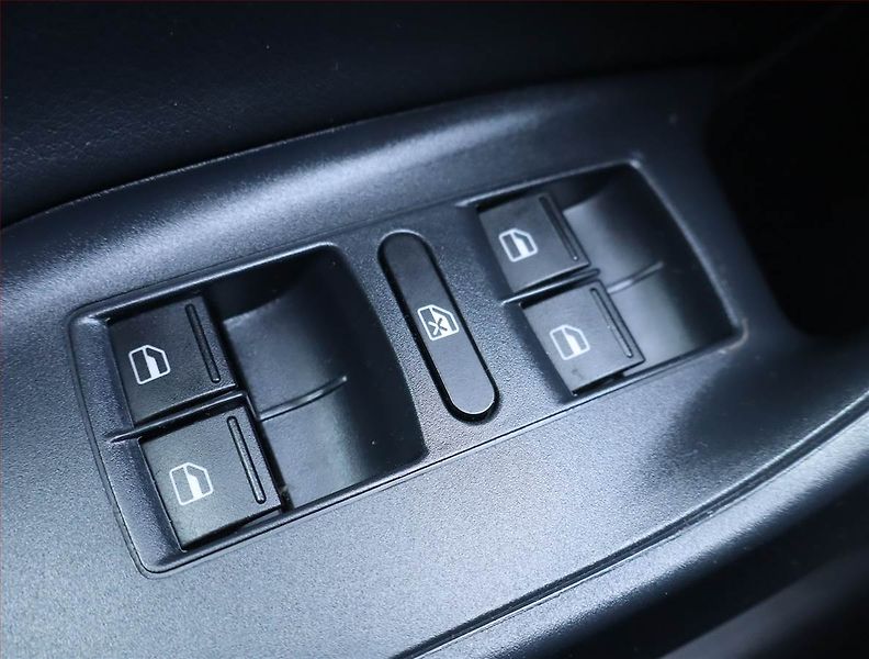 Seat Ibiza (2015) 1.2 TSI, Serv.kniha, Tempomat - fotka 15 z 16