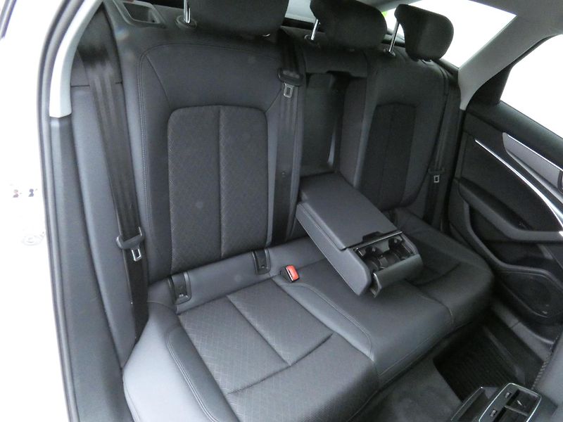 Audi A6 Allroad (2021) 50 TDI - fotka 27 z 29