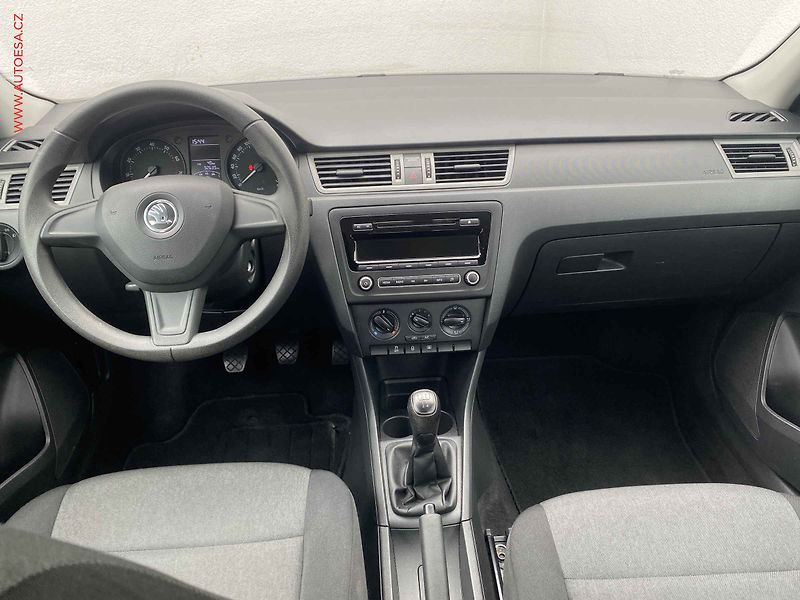 Škoda Rapid (2015) 1.2 TSi, Active - fotka 8 z 15