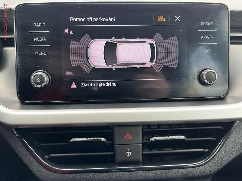 Škoda Kamiq (2021) 1.5 TSi, 2.maj,ČR, Style - fotka 13 z 20