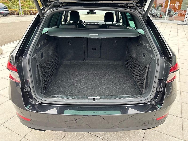 Škoda Superb 2.0TSi 206 kW SPORTLINE 4X4 DS - fotka 26 z 30